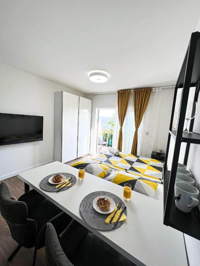 San-Studio Apartment Dugi Rat Εξωτερικό φωτογραφία