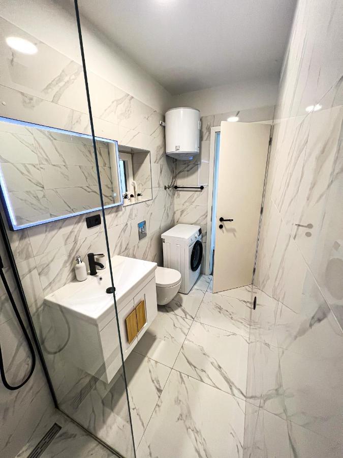 San-Studio Apartment Dugi Rat Εξωτερικό φωτογραφία